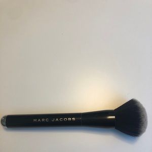Marc Jacobs The face 1 brush